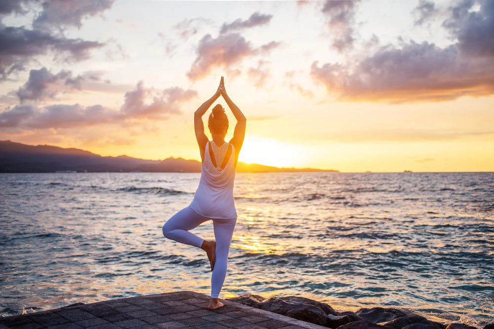 yoga on sea