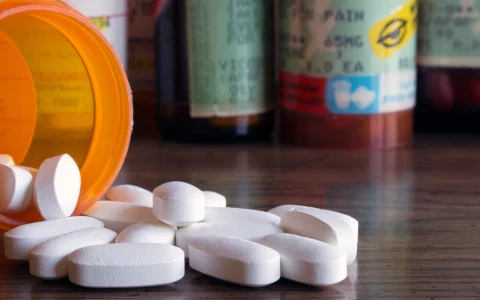 what is opioid addiction